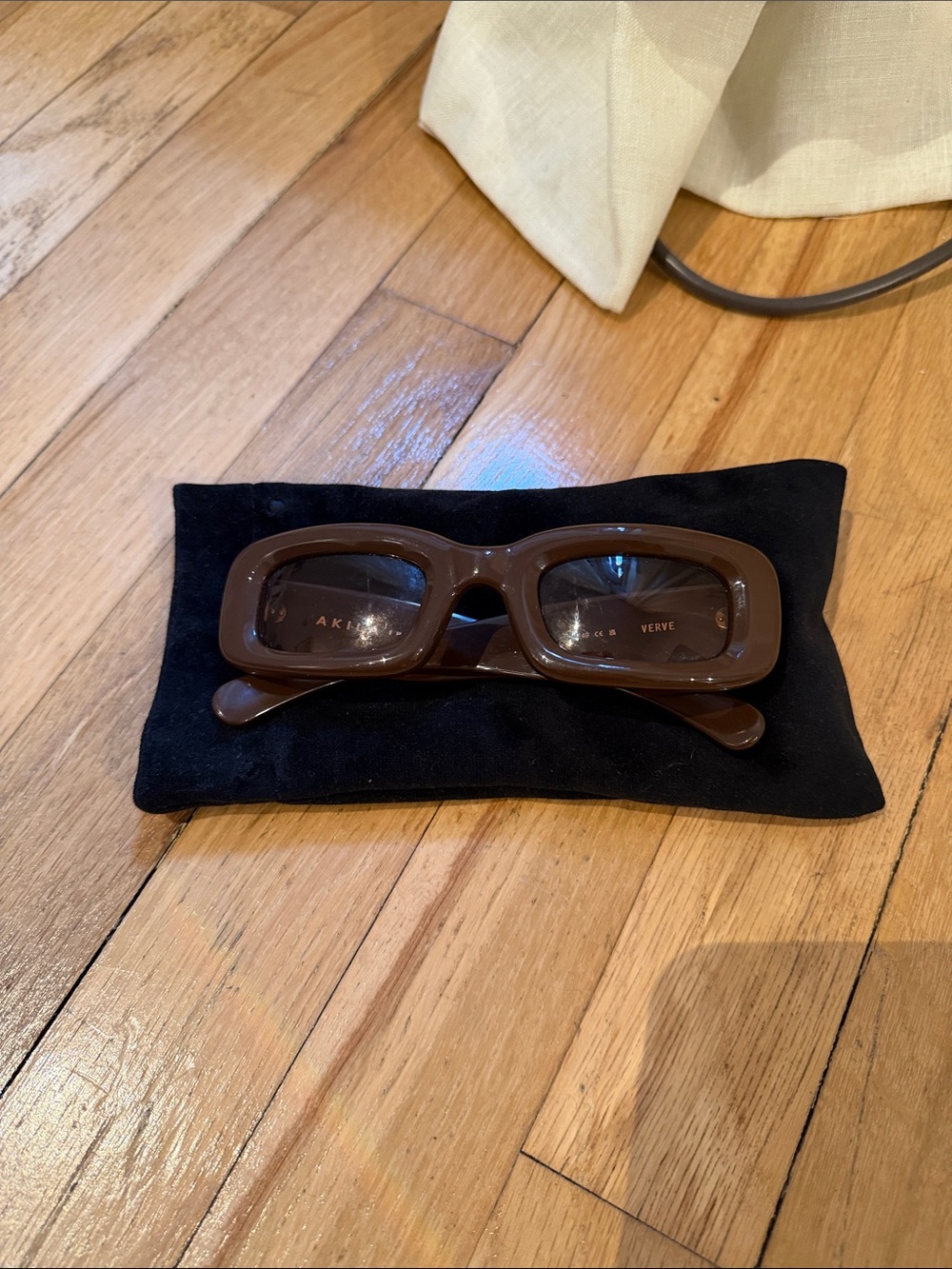 AKILA Brown Rectangular Sunglasses